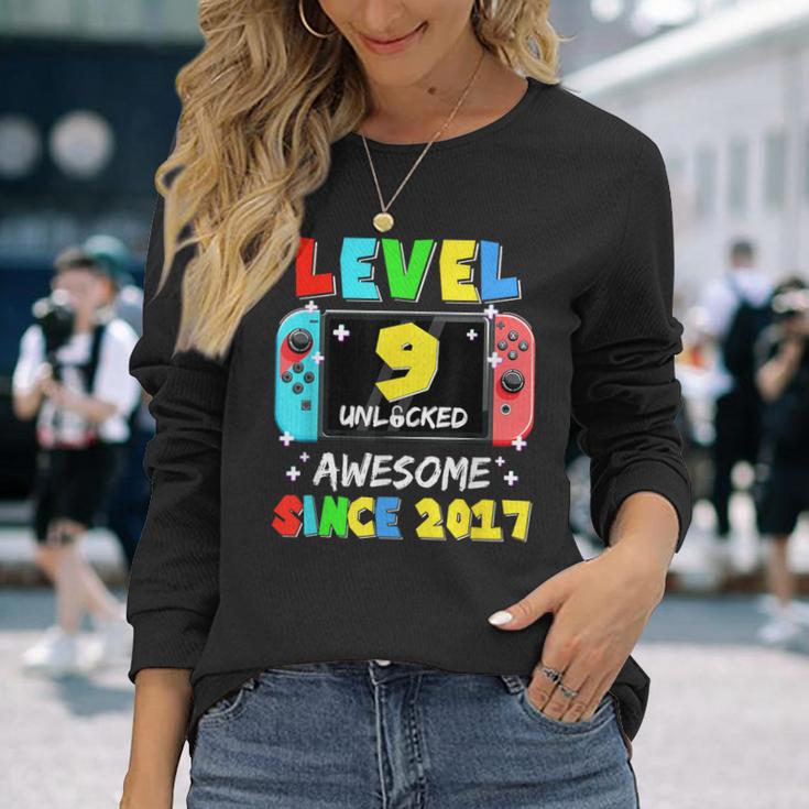 2017年以降、レベル9のロック解除済みゲーム9歳の誕生日。 長袖Tシャツ 彼女への贈り物
