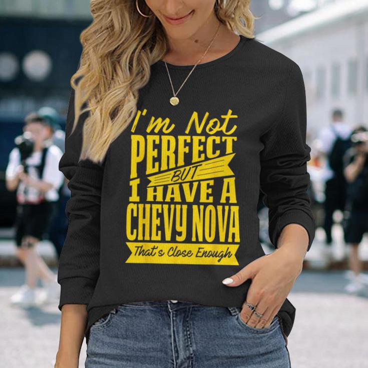 Chevy Novaとの完璧なデザイン 長袖Tシャツ 彼女への贈り物