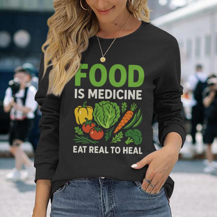 Food Is Medicineの栄養士、自然療法医栄養士へのギフト 長袖tシャツ 長袖Tシャツ 彼女への贈り物