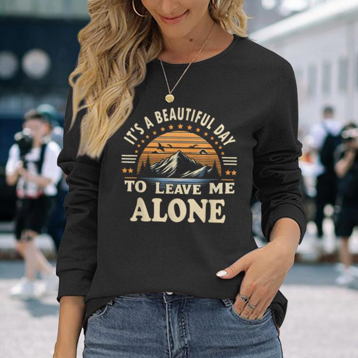 It's A Beautiful Day To Leave Me Alone Inrovert 長袖Tシャツ 彼女への贈り物