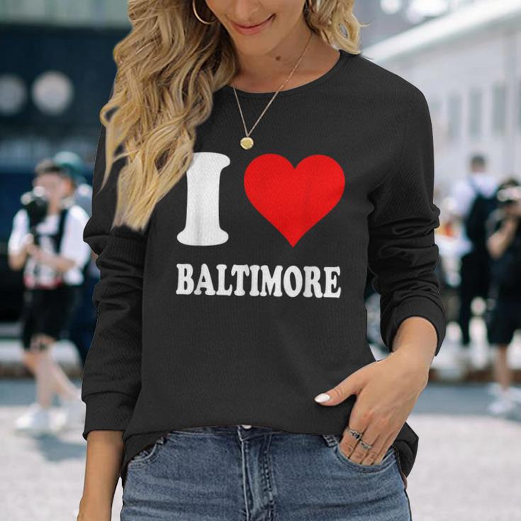 Red Heart I Love Baltimore 長袖Tシャツ 彼女への贈り物