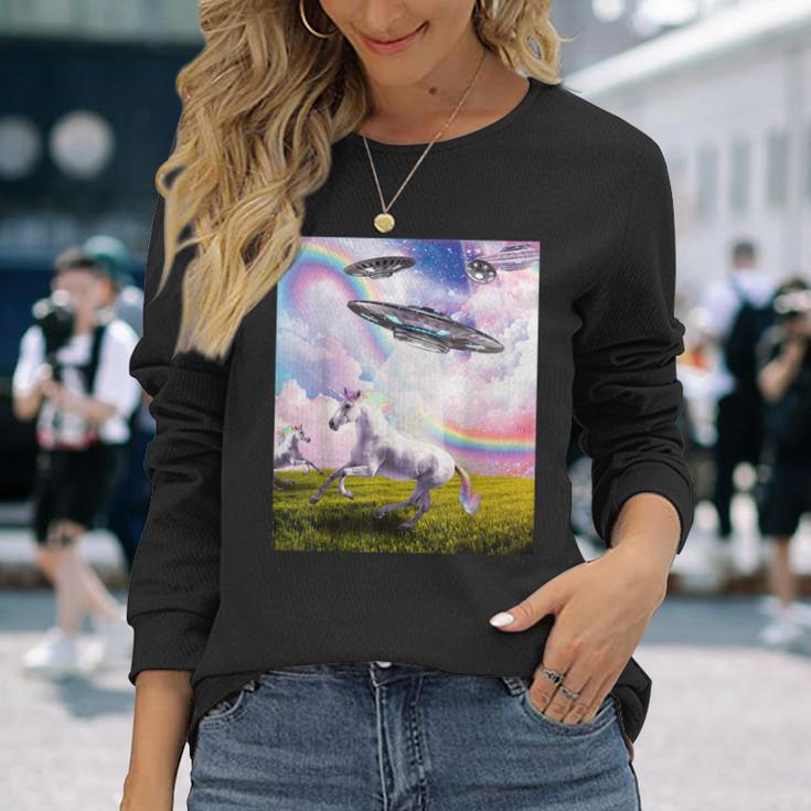 Ufo 誘拐ユニコーン 長袖Tシャツ 彼女への贈り物