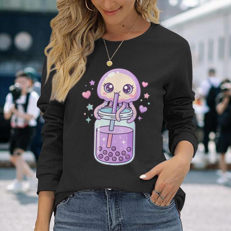 かわいい クラゲ ドリンク ボバティー カワイイ バブルティー アニメ 長袖Tシャツ 彼女への贈り物