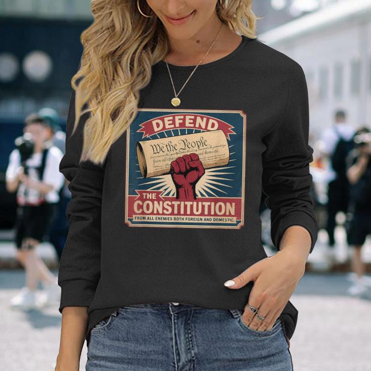すべての敵から憲法を守る 愛国的な自由 長袖Tシャツ 彼女への贈り物