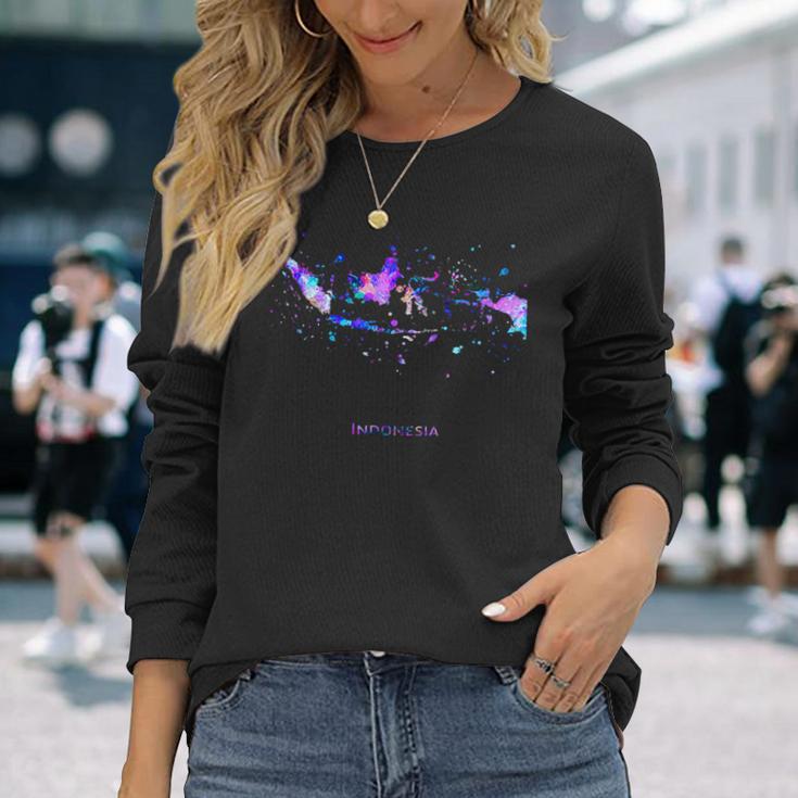 インドネシアの地図 長袖Tシャツ 彼女への贈り物