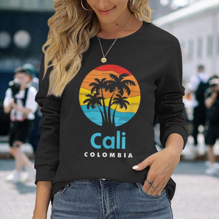 カリ コロンビア 長袖Tシャツ 彼女への贈り物