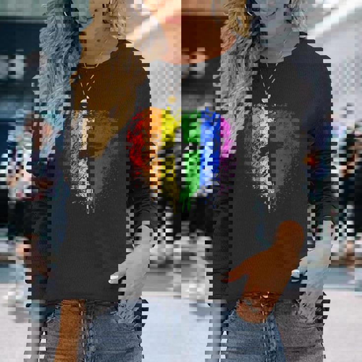 クロスのあるレインボー ハート、キリスト教の宗教的なゲイ プライド 長袖Tシャツ 彼女への贈り物