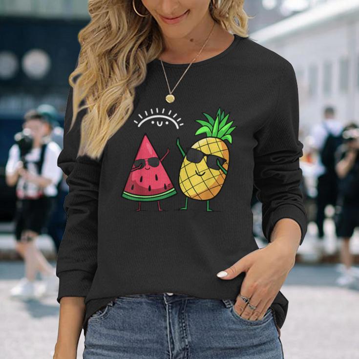 スイカとパイナップルをダビング カワイイ サマーフルーツ 長袖Tシャツ 彼女への贈り物