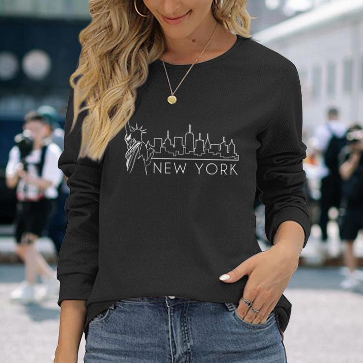 ニューヨーク スカイライン マンハッタン ニューヨーク お土産 アメリカ Nyc Usa 長袖Tシャツ 彼女への贈り物