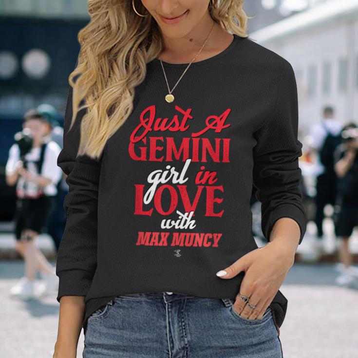 マックス・マンシー ジェミニ・ガール・ゲームデー 長袖Tシャツ 彼女への贈り物