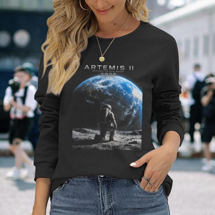 ミッション・トゥ・ザ・ムーン 宇宙飛行士アルテミス 2026 ロケットアルテミス2 長袖Tシャツ 彼女への贈り物