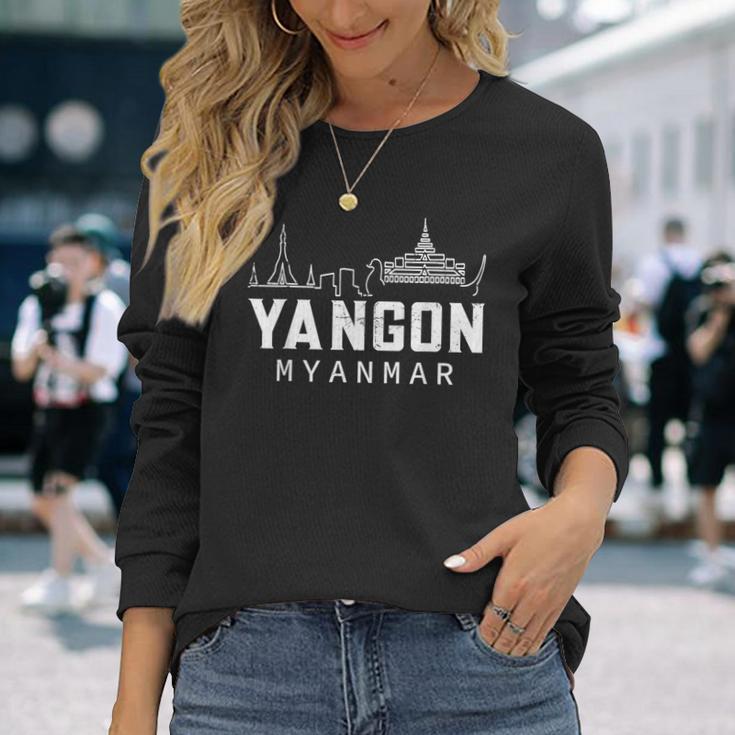 ヤンゴン ミャンマー 長袖Tシャツ 彼女への贈り物
