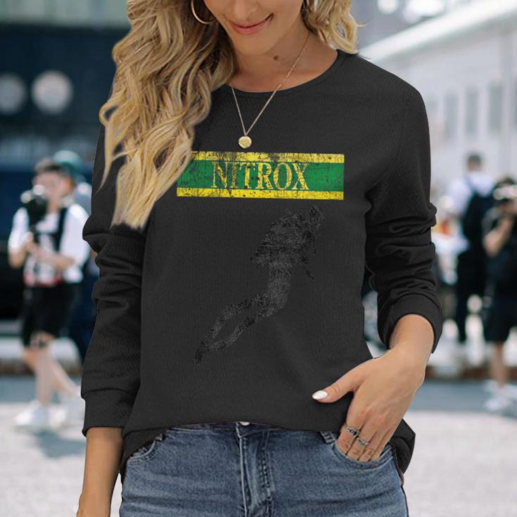 ヴィンテージ ニトロックス 旗 ダイバー スキューバダイビング 長袖Tシャツ 彼女への贈り物