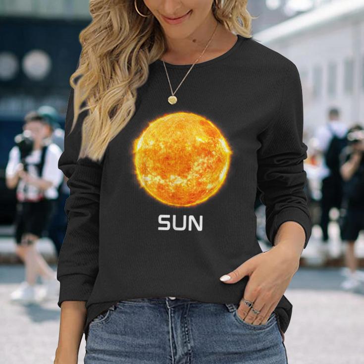 太陽系 惑星 太陽 宇宙 長袖Tシャツ 彼女への贈り物