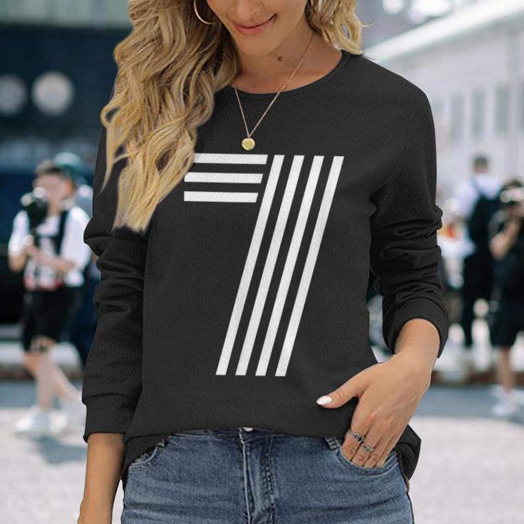 数字 7 ラッキーナンバーセブン 長袖Tシャツ 彼女への贈り物
