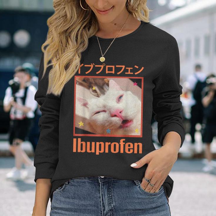 日本のイブプロフェン猫ミーム 長袖Tシャツ 彼女への贈り物