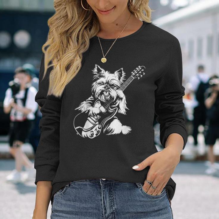 犬 ギタリスト ギター ティーカップ ヨーキー パパ ママ 長袖Tシャツ 彼女への贈り物