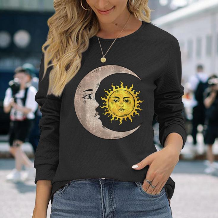 魔女 グランジ 美的 三日月 月 太陽 長袖Tシャツ 彼女への贈り物