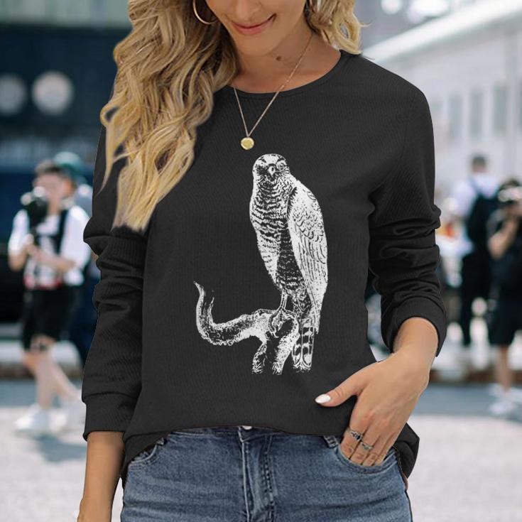黒い線画 鷹 鳥獣戯画 長袖Tシャツ 彼女への贈り物