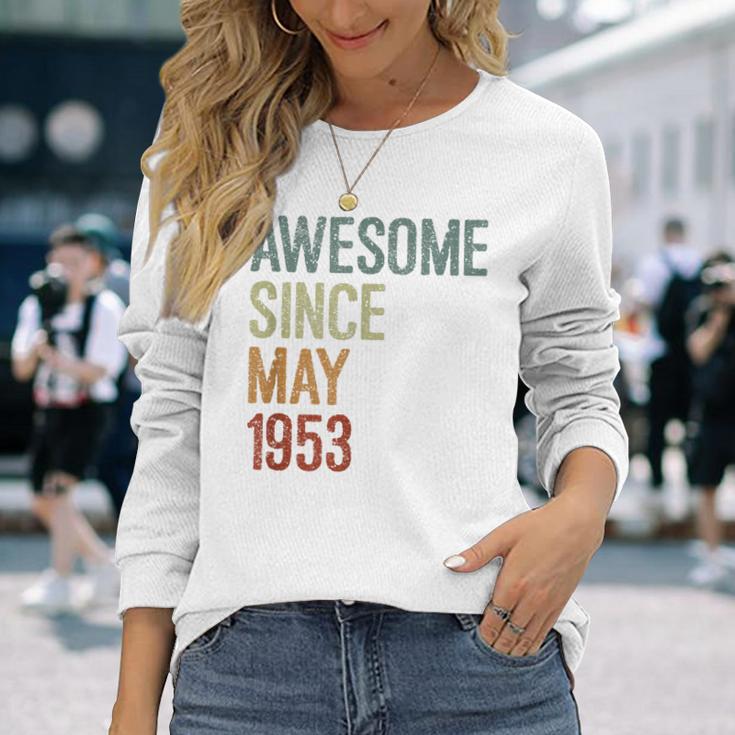 1953年5月以来素晴らしい誕生日。面白いレトロ。 長袖Tシャツ 彼女への贈り物