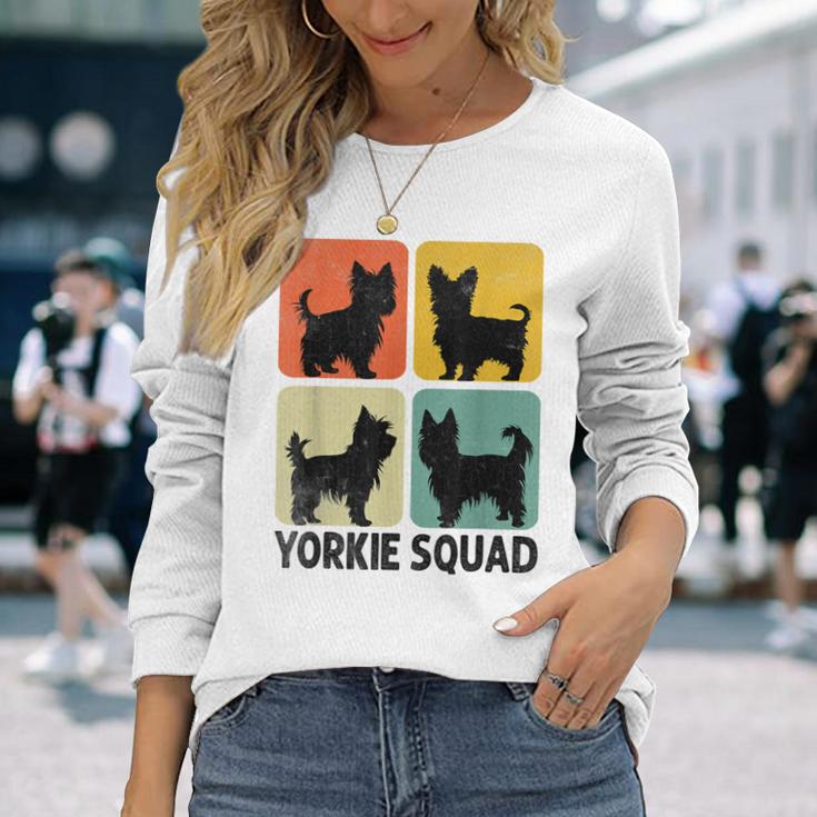 レトロ シルホーエット ヨーキー スクワッド ヨークシャーテリア ヨーキー 犬 長袖Tシャツ 彼女への贈り物