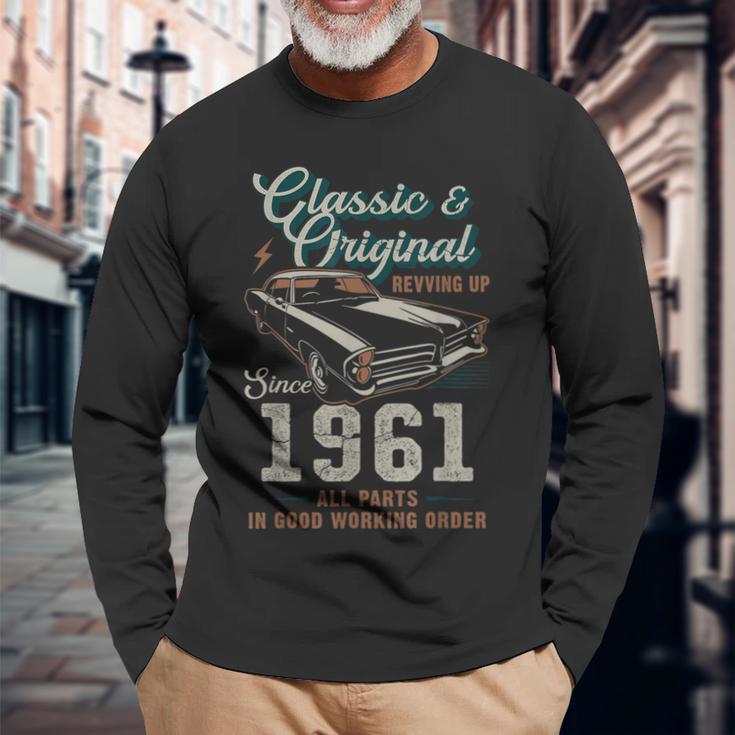1961年生まれ ヴィンテージカー 65歳の誕生日 長袖Tシャツ 高齢者への贈り物