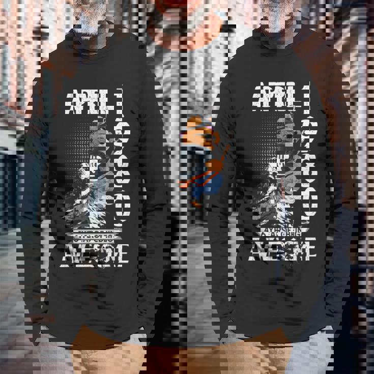 46Th Birthday Legends April 1980Intage 46 Years Old 長袖Tシャツ 高齢者への贈り物