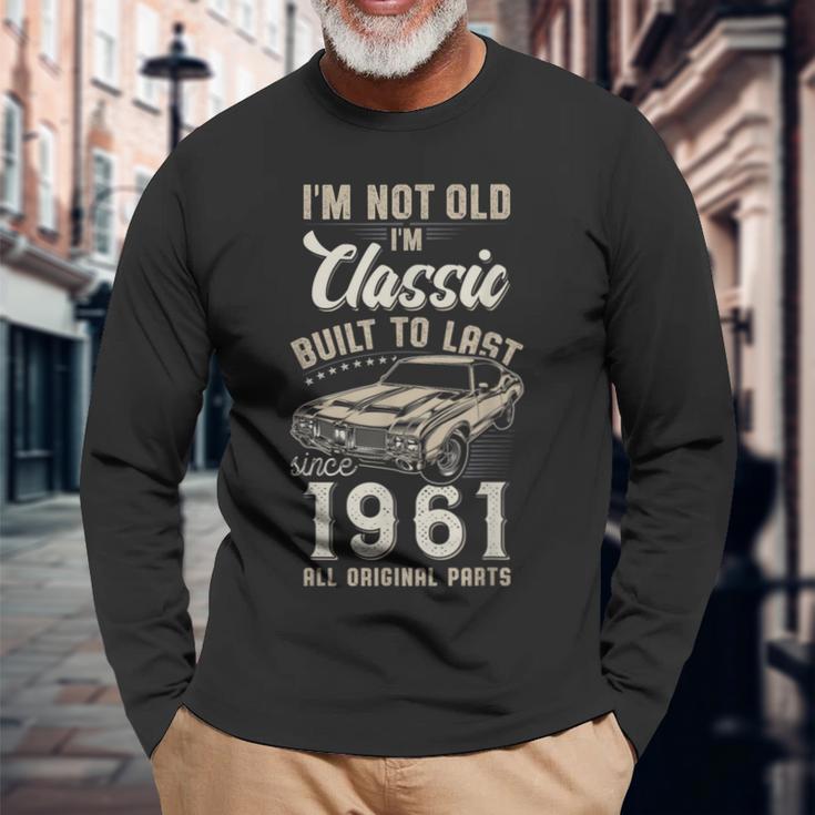 65歳の誕生日 1961年生まれのクラシックカー 長袖Tシャツ 高齢者への贈り物
