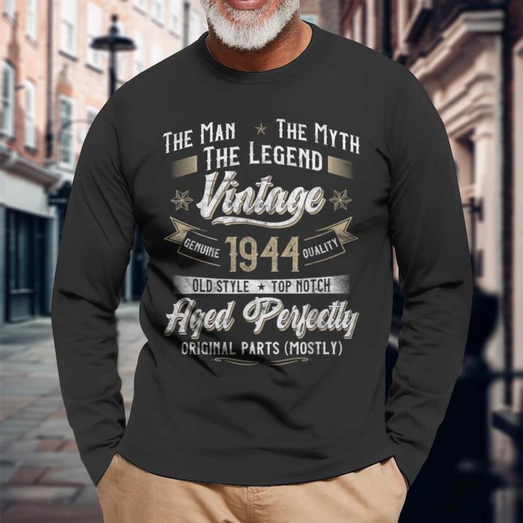 82 歳の誕生日プレゼント ヴィンテージ 1944 男性 面白い 82 歳 1944 長袖Tシャツ 高齢者への贈り物