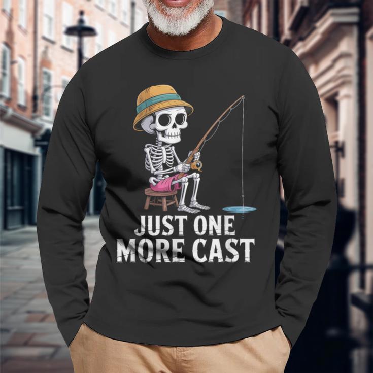 keleton Fishing Just More キャスト引用 長袖Tシャツ 高齢者への贈り物