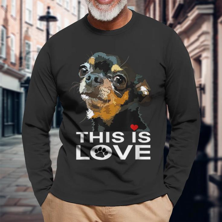 This Is Love And Tan チワワ犬 長袖Tシャツ 高齢者への贈り物