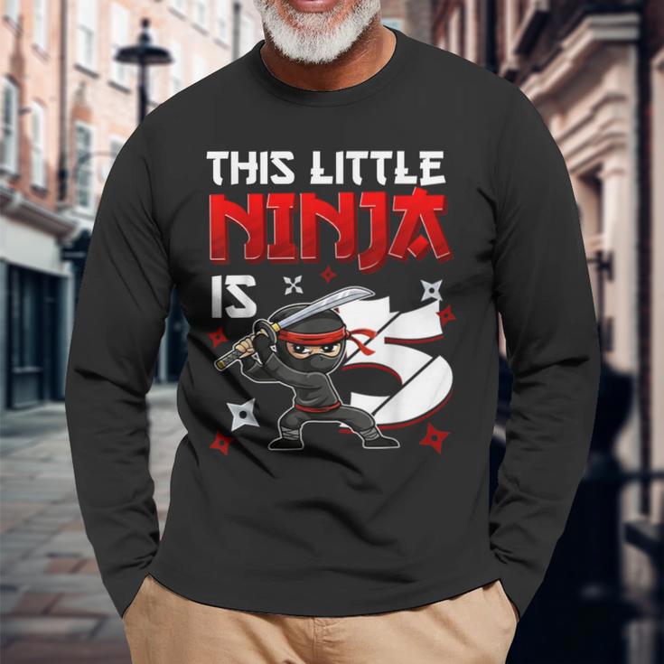 This Little Ninja Is 5歳 5歳の誕生日 忍者 男の子 キッズ 長袖Tシャツ 高齢者への贈り物