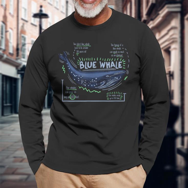 Trendy Blue Whale Facts 長袖Tシャツ 高齢者への贈り物