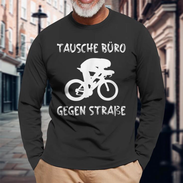 Triathlete Office Against Road Bike ランニング トライアスロンスポーツ 長袖Tシャツ 高齢者への贈り物