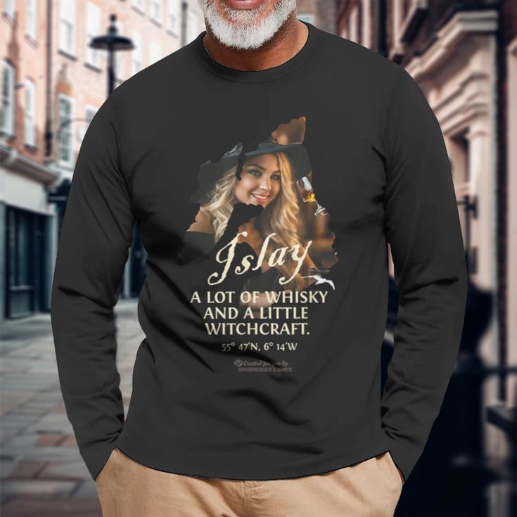 Whisky Islay アウトライン A Little Witchcraft A Lot Of Whisky 長袖Tシャツ 高齢者への贈り物