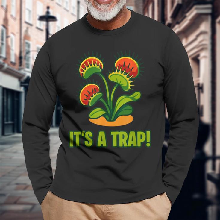 おもしろハエトリグサ It's A Trap 食虫植物 ボタニカル 長袖Tシャツ 高齢者への贈り物