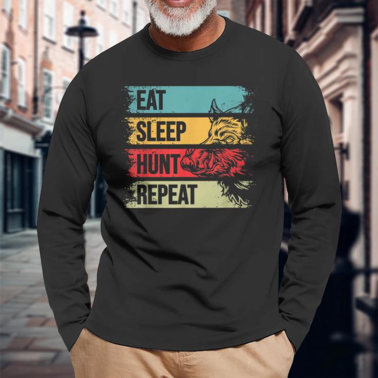イノシシ ハンター 食べる スリープ ハント リピートハンティング 長袖Tシャツ 高齢者への贈り物