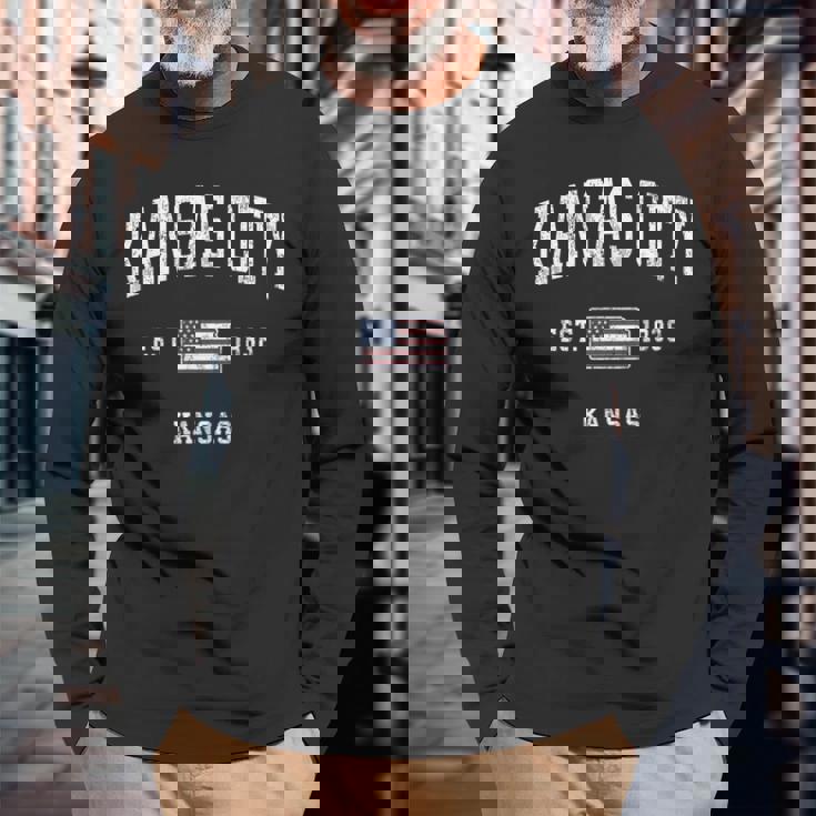 カンザスシティカンザスks ヴィンテージ アメリカ国旗 スポーツデザイン 長袖Tシャツ 高齢者への贈り物