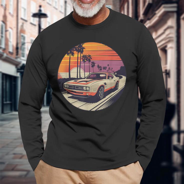 クラシック マッスルカー レトロ ビンテージ スタイル ビーチ サンセット 長袖Tシャツ 高齢者への贈り物