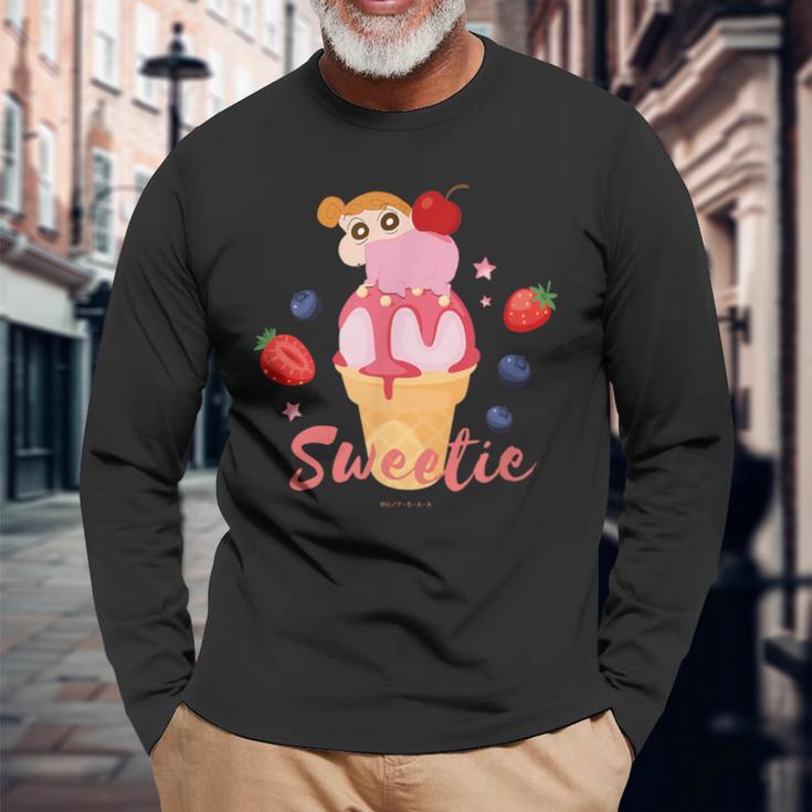 クレヨンしんちゃん ひまわりとアイスクリームしんちゃんのティータイム 長袖Tシャツ 高齢者への贈り物