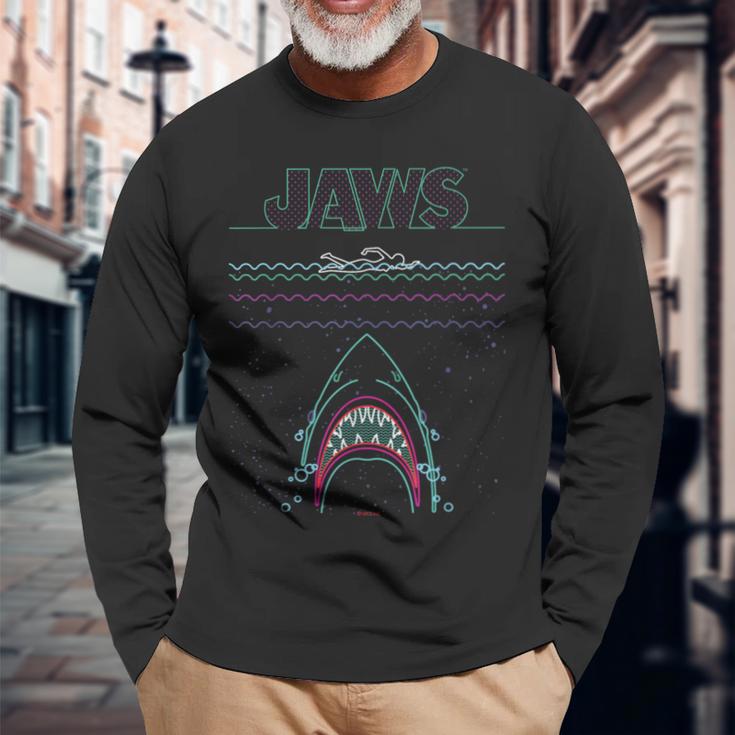 ジョーズ ネオンシャークアタックサーファーアートワーク 長袖Tシャツ 高齢者への贈り物