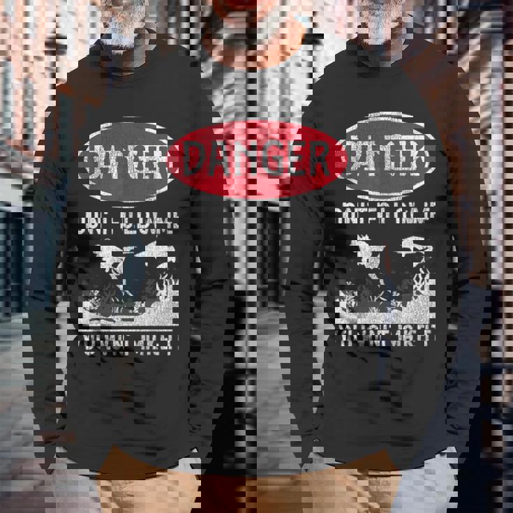 スキューバダイビング ダイバー Danger Don't Follow Me You Won't Make It 長袖Tシャツ 高齢者への贈り物