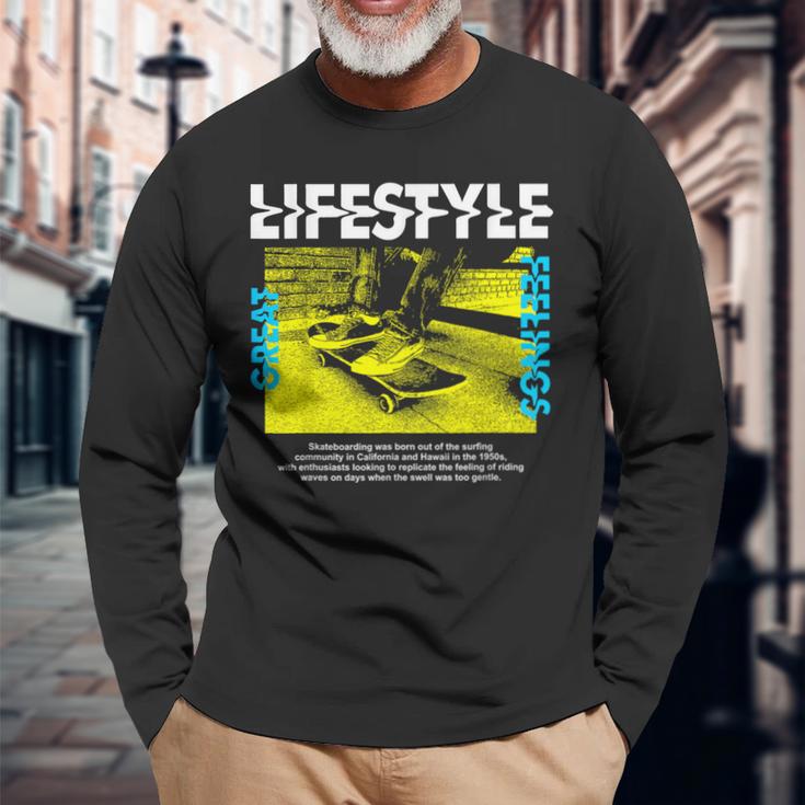 スケートボードライフスタイル エッジの効いた美しいストリートウェア 長袖Tシャツ 高齢者への贈り物