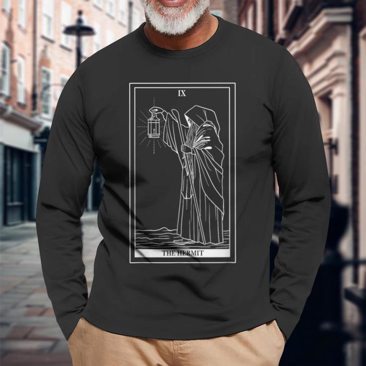 タロットカード隠者占い師オカルト魔女ウィッカン 長袖Tシャツ 高齢者への贈り物