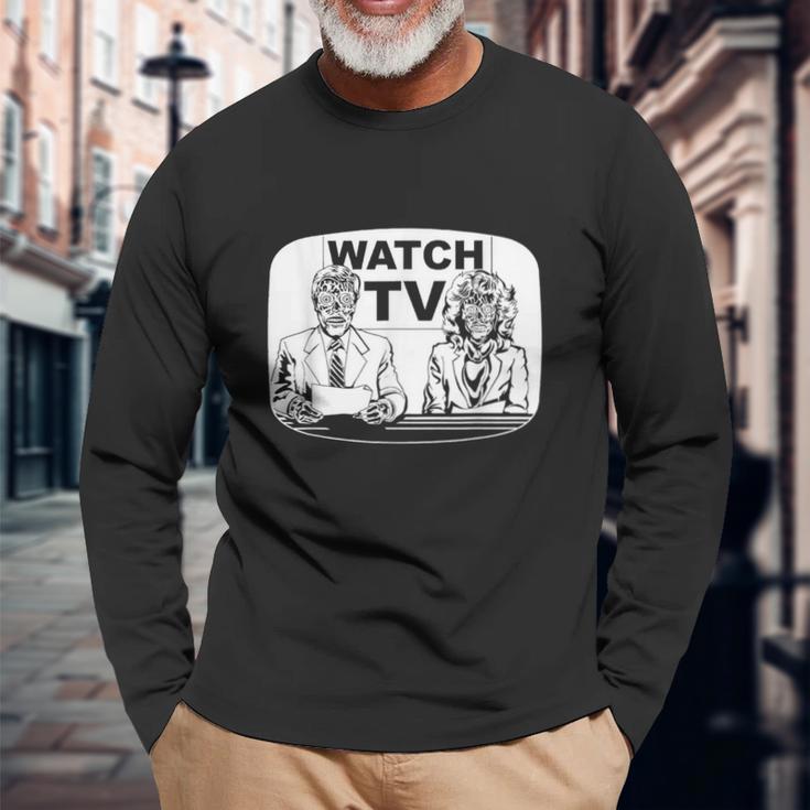 テレビを見る 長袖Tシャツ 高齢者への贈り物