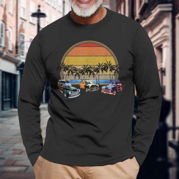 ビーチのレトロな車 ヴィンテージ グランジサンセット 長袖Tシャツ 高齢者への贈り物