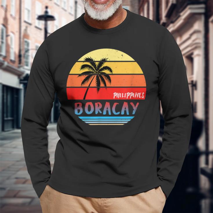 フィリピン ボラカイ 長袖Tシャツ 高齢者への贈り物