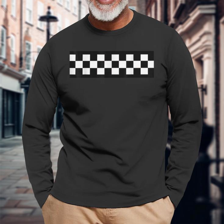 ブラックホワイトチェックフラッグチェッカーボードレーシング 長袖Tシャツ 高齢者への贈り物