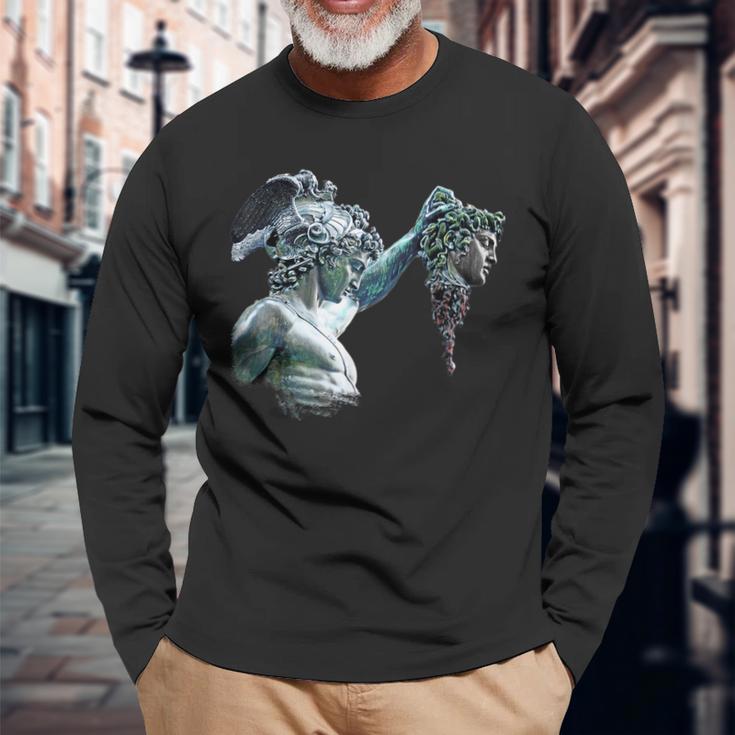 ペルセウスとメデューサ像 長袖Tシャツ 高齢者への贈り物