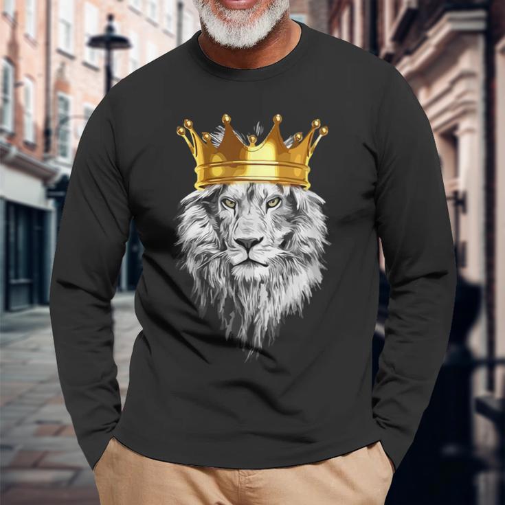 ライオンファンのための王冠を持つライオン 長袖Tシャツ 高齢者への贈り物